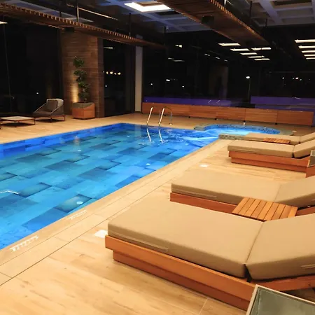 Penthouse With Stunning Sea And Mountain Views Апартаменты *