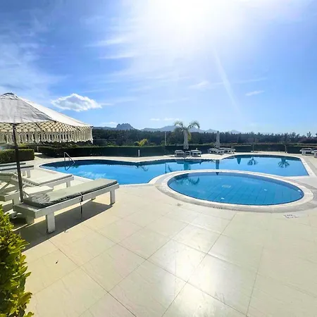 Penthouse Apartment With Stunning Sea And Mountain Views Agios Georgios (Girne)