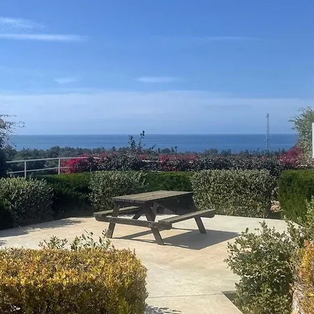 Penthouse Apartment With Stunning Sea And Mountain Views *