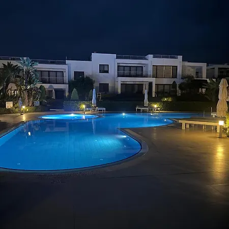 Penthouse With Stunning Sea And Mountain Views Agios Georgios (Girne)