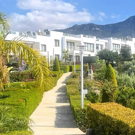 Апартаменты Penthouse With Stunning Sea And Mountain Views