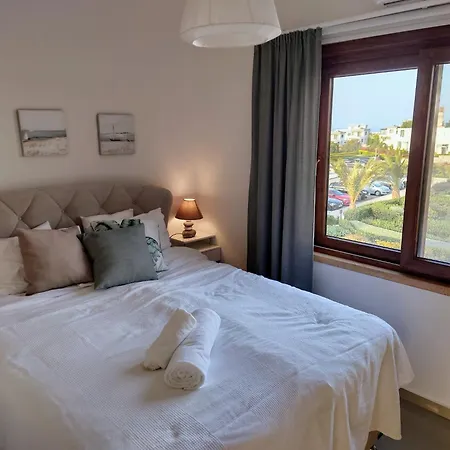 Penthouse Apartment With Stunning Sea And Mountain Views Agios Georgios (Girne)